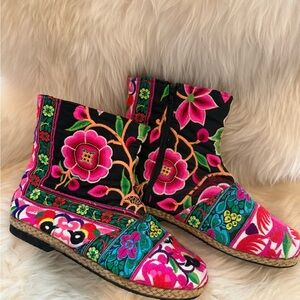 Traditional Tibetan/ Mongolian Floral Embroidered Ankle Boots - Multicolor